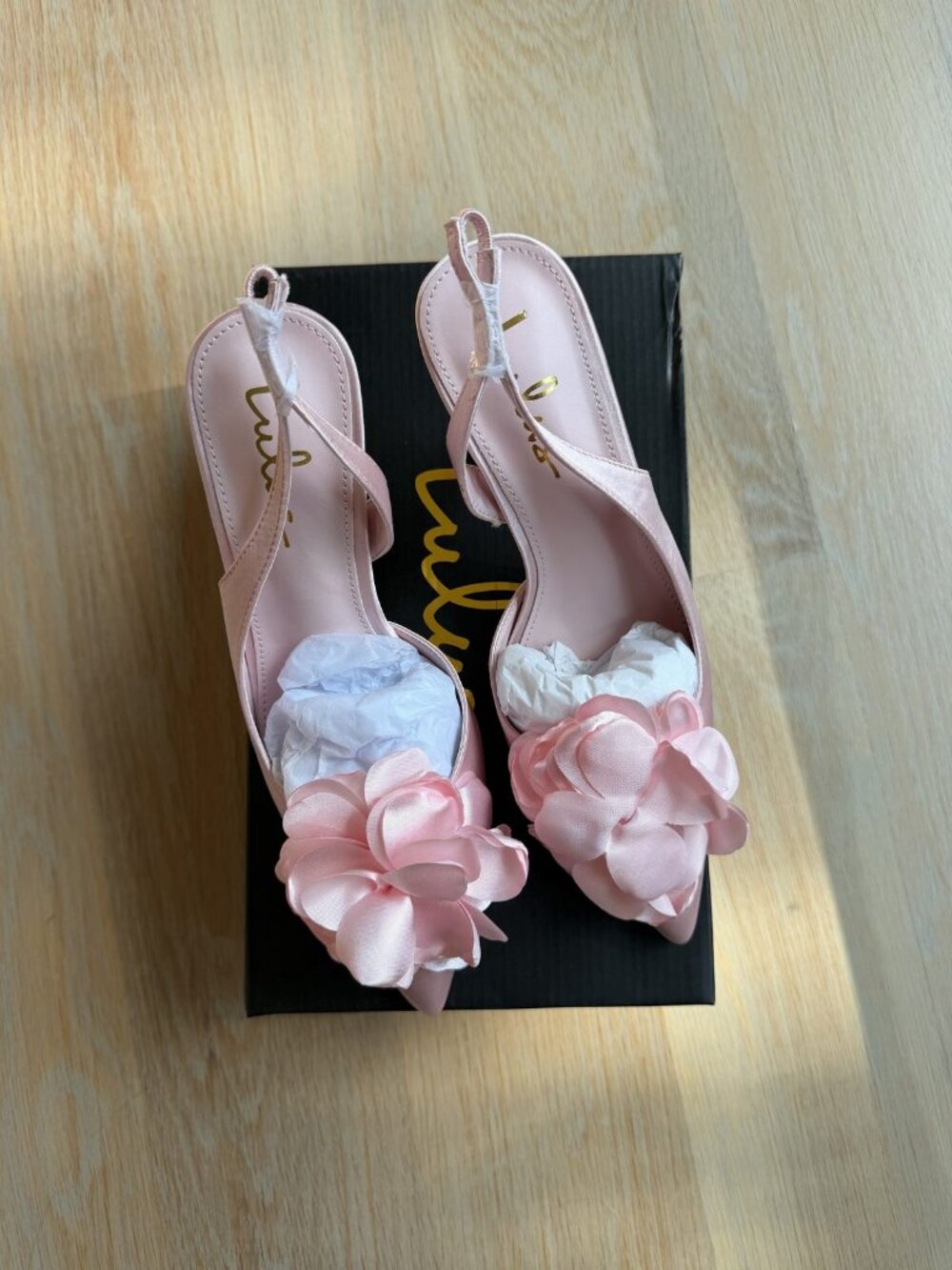 Lulus Courtney Pink Satin Floral Applique Slingback Heels Size 6 NIB